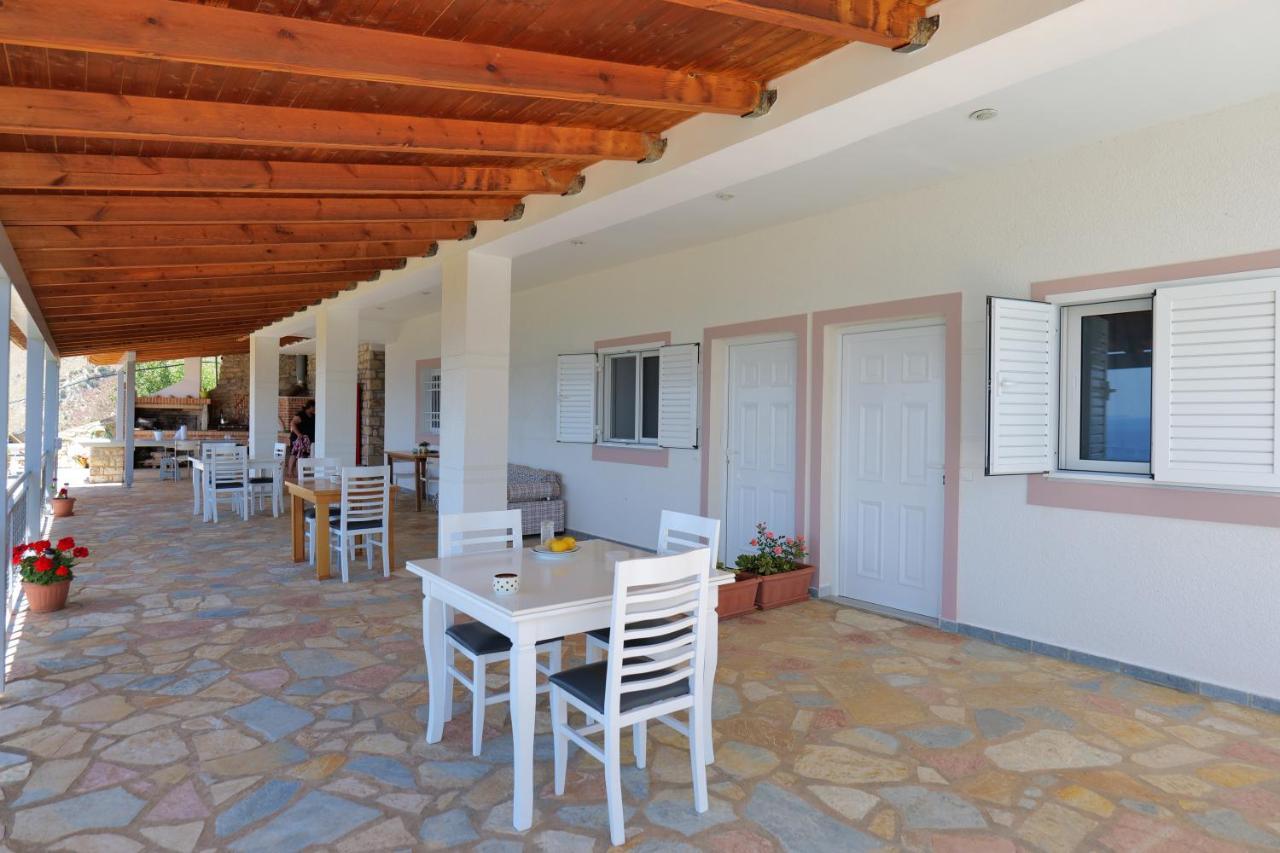 Sunset Villas Qeparo Exterior photo